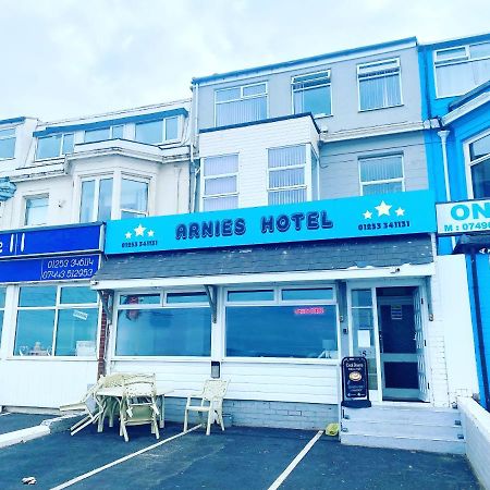 Arnies Hotel Блекпул Екстериор снимка