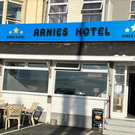 Arnies Hotel Блекпул Екстериор снимка