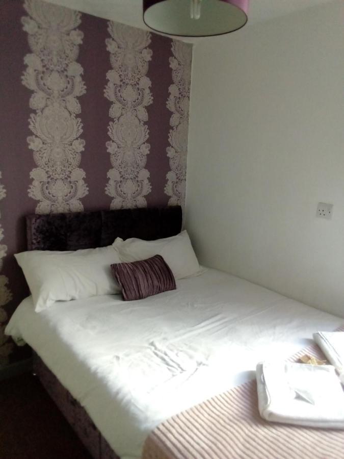 Arnies Hotel Блекпул Екстериор снимка