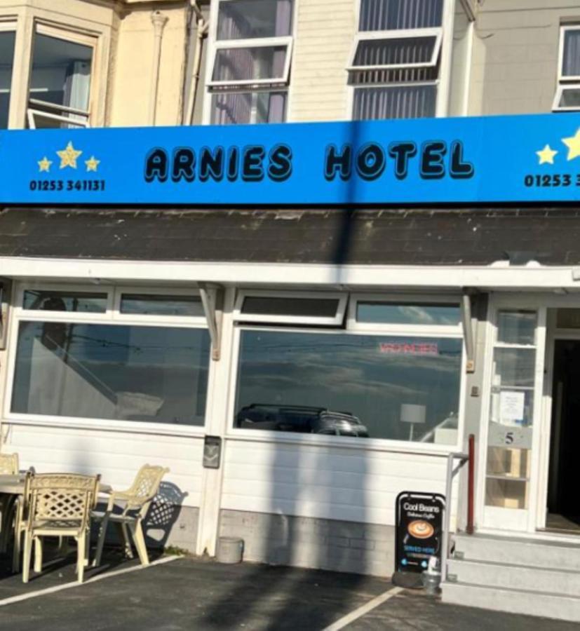 Arnies Hotel Блекпул Екстериор снимка